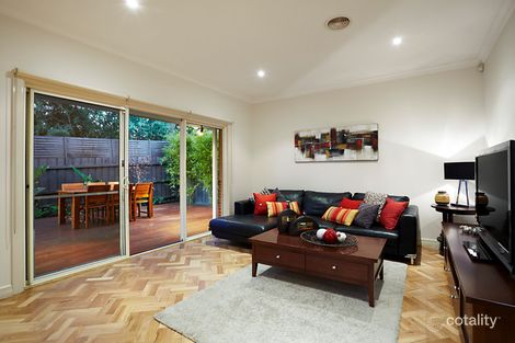 Property photo of 2/9 Willow Grove Canterbury VIC 3126