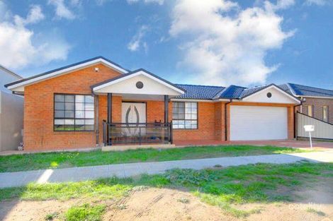 12 Bickerton Way, Roxburgh Park, VIC 3064