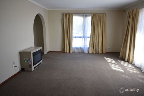 Property photo of 10 Harrow Street Wendouree VIC 3355