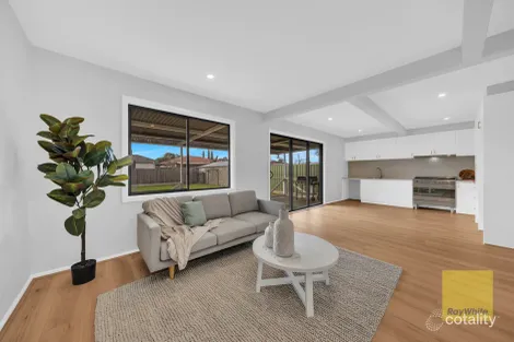 Property photo of 28 Laming Road Deer Park VIC 3023