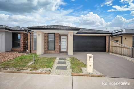 25 Fragrant Cres, Diggers Rest, VIC 3427