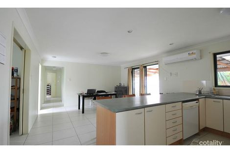 Property photo of 28 Hartwig Crescent Mount Warren Park QLD 4207