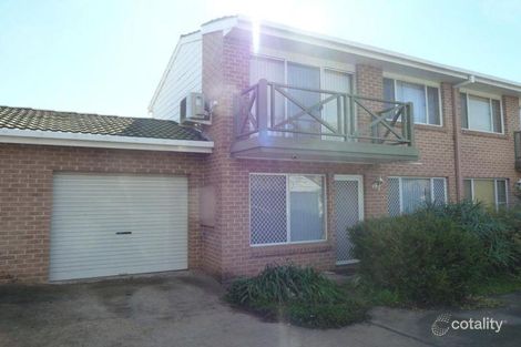 Property photo of 2/22 King Street West Tamworth NSW 2340
