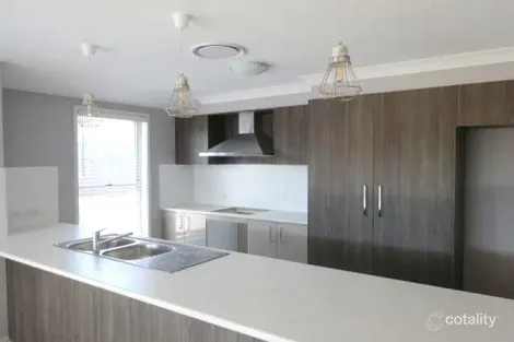 Property photo of 4 Gleneagles Avenue Heddon Greta NSW 2321