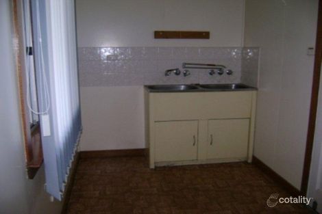 Property photo of 2 Evans Street Blackwater QLD 4717