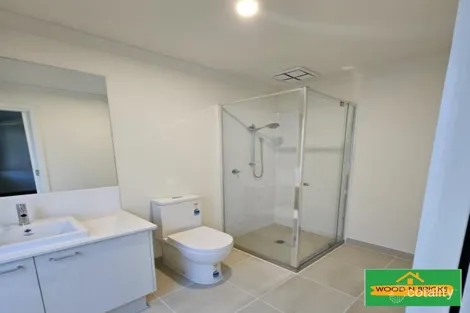 Property photo of 30 Borthwick Parade Clyde North VIC 3978