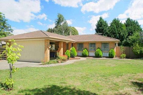 7 Dinsdale Ct, Mooroolbark, VIC 3138