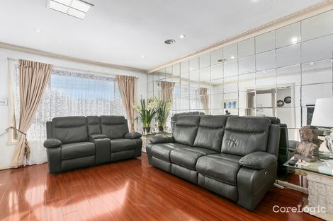Property photo of 2 Dumas Avenue Avondale Heights VIC 3034