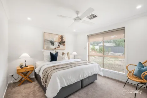 Property photo of 18 Tooma Drive Riverglades SA 5253