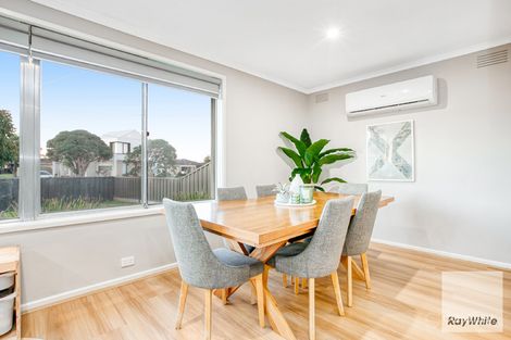 Property photo of 30 Katrina Drive Gladstone Park VIC 3043
