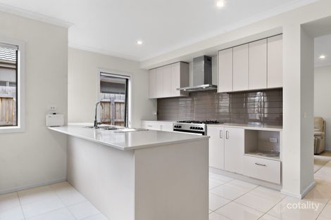Property photo of 20 Pontiac Road Cranbourne East VIC 3977