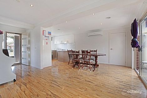 Property photo of 1/4 Chester Drive Hampton Park VIC 3976