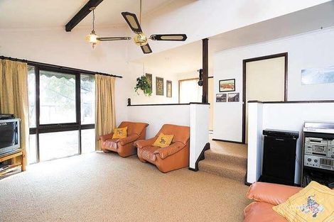 Property photo of 13 Harefield Crescent Kealba VIC 3021