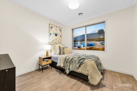 6 May Gibbs Cres, Lynbrook, VIC 3975