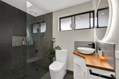 Property photo of 45 Anthony Drive Chirnside Park VIC 3116