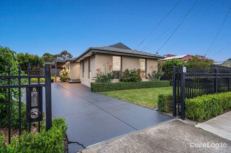 Property photo of 5 Mullum Court Springvale South VIC 3172