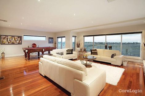 Property photo of 10 Valley Lake Boulevard Keilor East VIC 3033