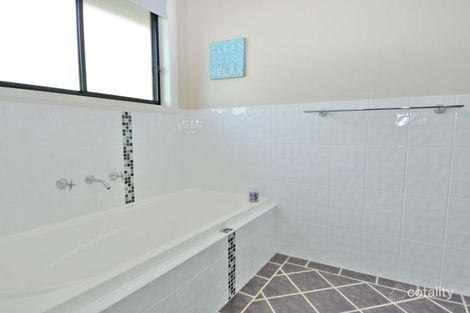 Property photo of 37 Darwin Drive Llanarth NSW 2795