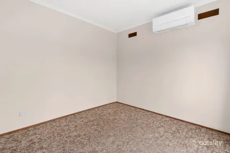 Property photo of 1/30 Willow Crescent Bell Park VIC 3215