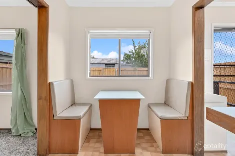 Property photo of 1/30 Willow Crescent Bell Park VIC 3215