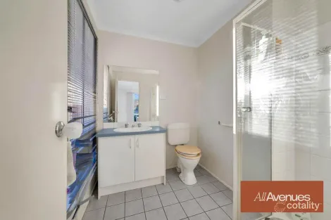 Property photo of 11 Mariner Close Cranbourne North VIC 3977