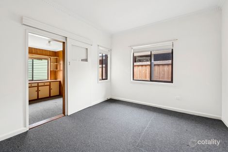 Property photo of 30 Willow Crescent Bell Park VIC 3215