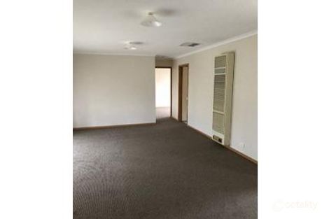 Property photo of 2/26 Hillview Drive Carrum Downs VIC 3201