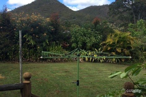 Property photo of 6 Fig Tree Drive Beerwah QLD 4519