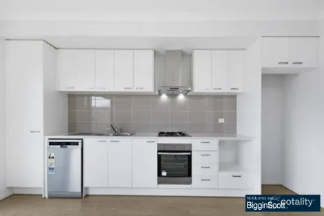 Property photo of 27 Wedgebill Circuit Werribee VIC 3030