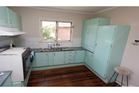 Property photo of 9 Dundas Street Oxley QLD 4075