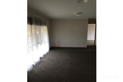 Property photo of 2/26 Hillview Drive Carrum Downs VIC 3201