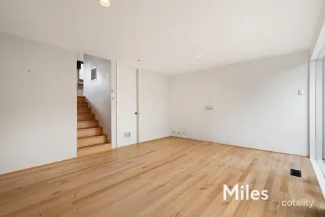 Property photo of 1/157 Maltravers Road Ivanhoe VIC 3079