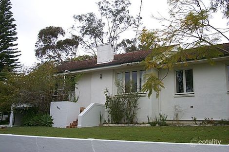 157 Highland Tce, St Lucia, QLD 4067