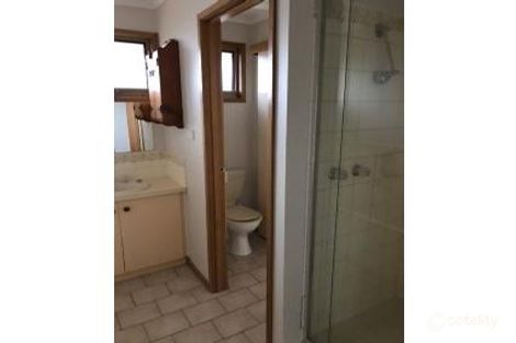 Property photo of 2/26 Hillview Drive Carrum Downs VIC 3201