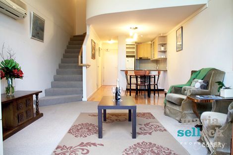 30/18 Captain Cook Cres, Griffith, ACT 2603