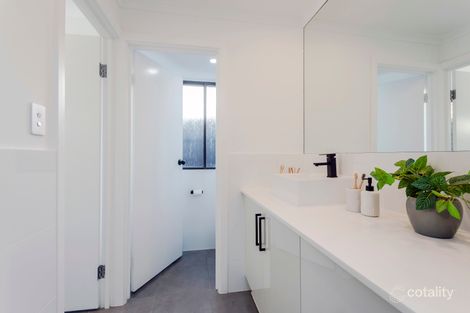 Property photo of 3 Seaview Court Morphett Vale SA 5162