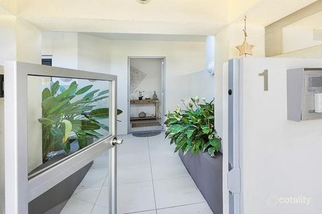 Property photo of 1/8 Leo Crescent Alexandra Headland QLD 4572