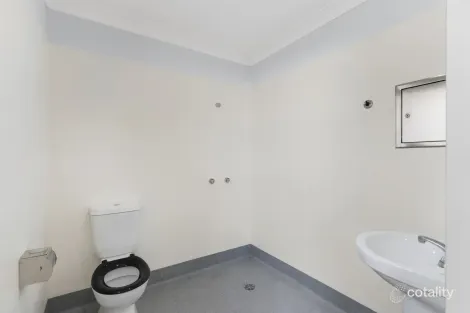 Property photo of 14 Maximillian Crescent Deebing Heights QLD 4306