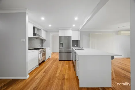 Property photo of 52 Martha Crescent Cranebrook NSW 2749
