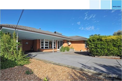2 Sandland Ave, Ridgehaven, SA 5097
