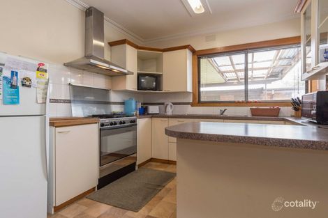 Property photo of 20 Elinand Street Wendouree VIC 3355