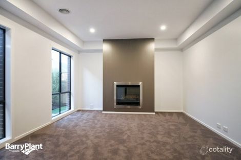 Property photo of 29 Newmarket Parade Mickleham VIC 3064