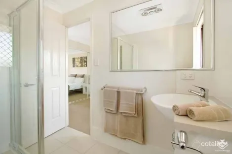Property photo of 1/56 Sophie Place Doolandella QLD 4077