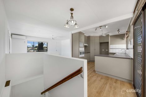 Property photo of 16 Waratah Street Kin Kora QLD 4680