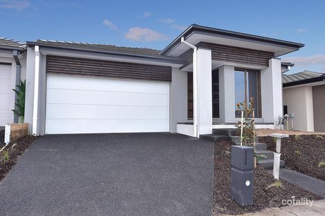 27 Outfield Rd, Clyde, VIC 3978