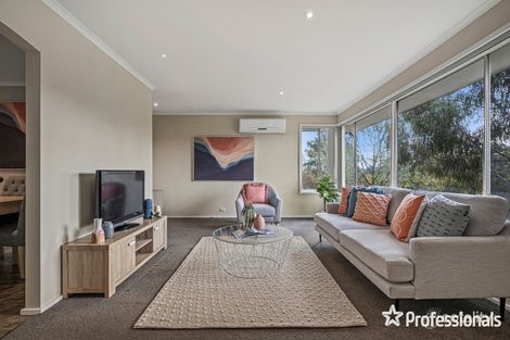 Property photo of 20 Greenslopes Drive Mooroolbark VIC 3138
