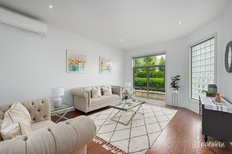 Property photo of 2 Peppermint Walk South Morang VIC 3752