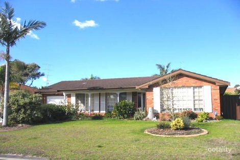 13 Murrumbidgee Cres, Bateau Bay, NSW 2261