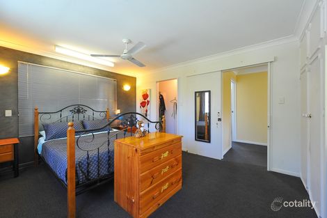 Property photo of 1 Pine Avenue West Gladstone QLD 4680