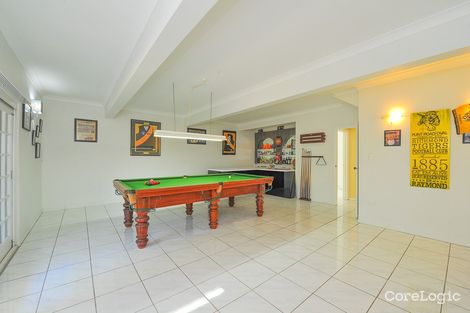 Property photo of 1 Pine Avenue West Gladstone QLD 4680